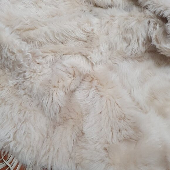 NEW Ralph Lauren 100% Shearling Hooded Poncho - Picture 4 of 12